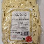 Etikett und Produktansicht von handgemachten Foglie d’ulivo Pasta in Olivenblattform - Artikel 123